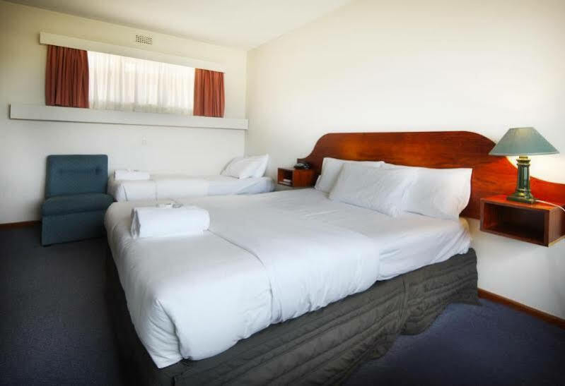 City View Motel Montagu Bay Экстерьер фото